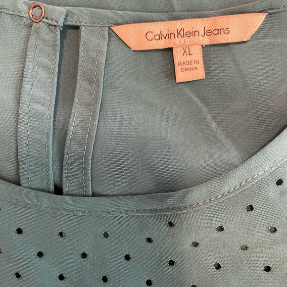 “Calvin Klein Jeans” Green soft velvety like fabric sleeveless top size XL - Picture 4 of 9